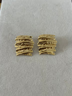 Arete cuadrado