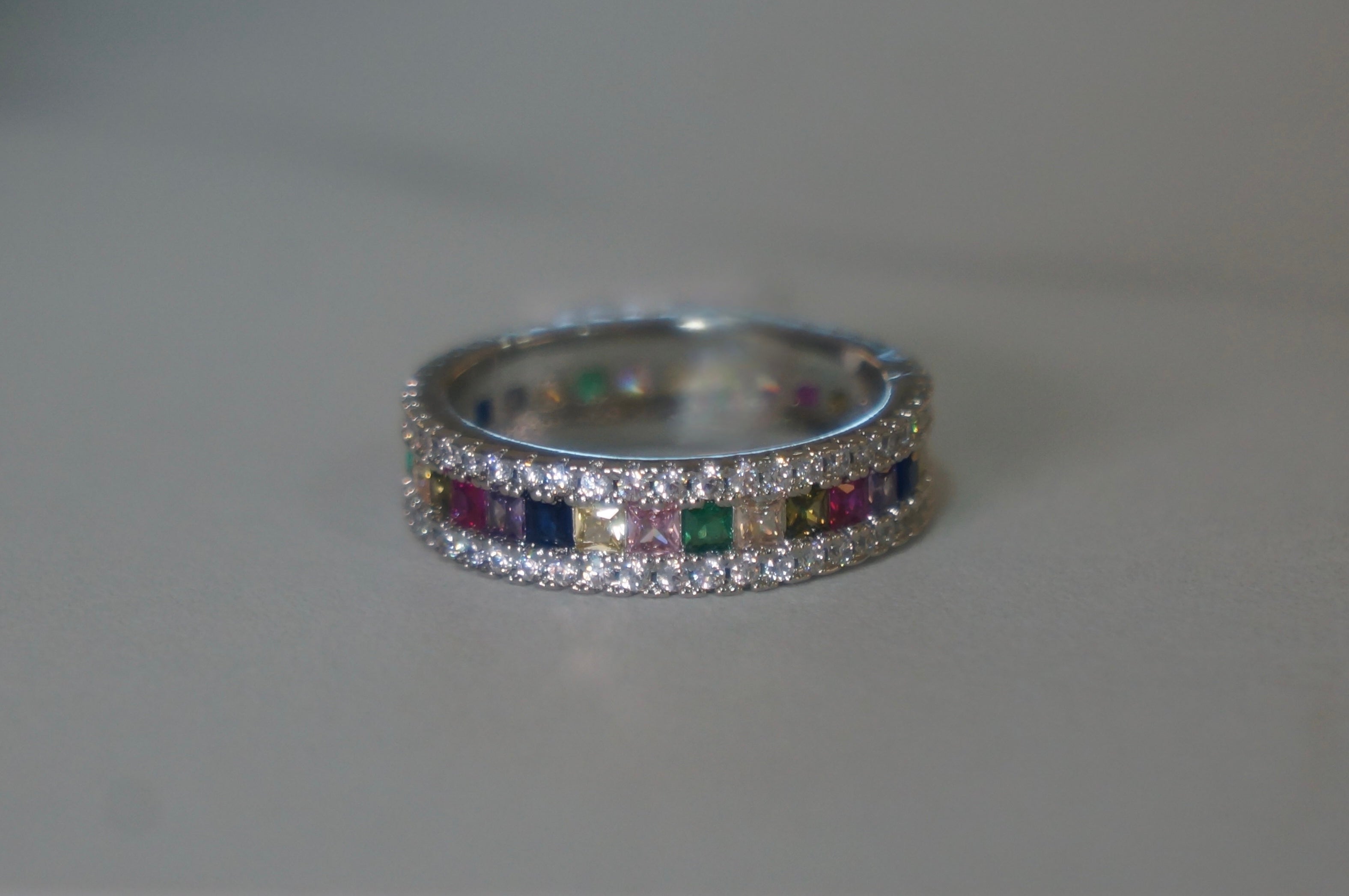Anillo color
