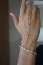 Cadena de mano cristal anular medio y muñeca