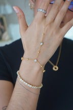 Cadena de mano cristal anular medio y muñeca