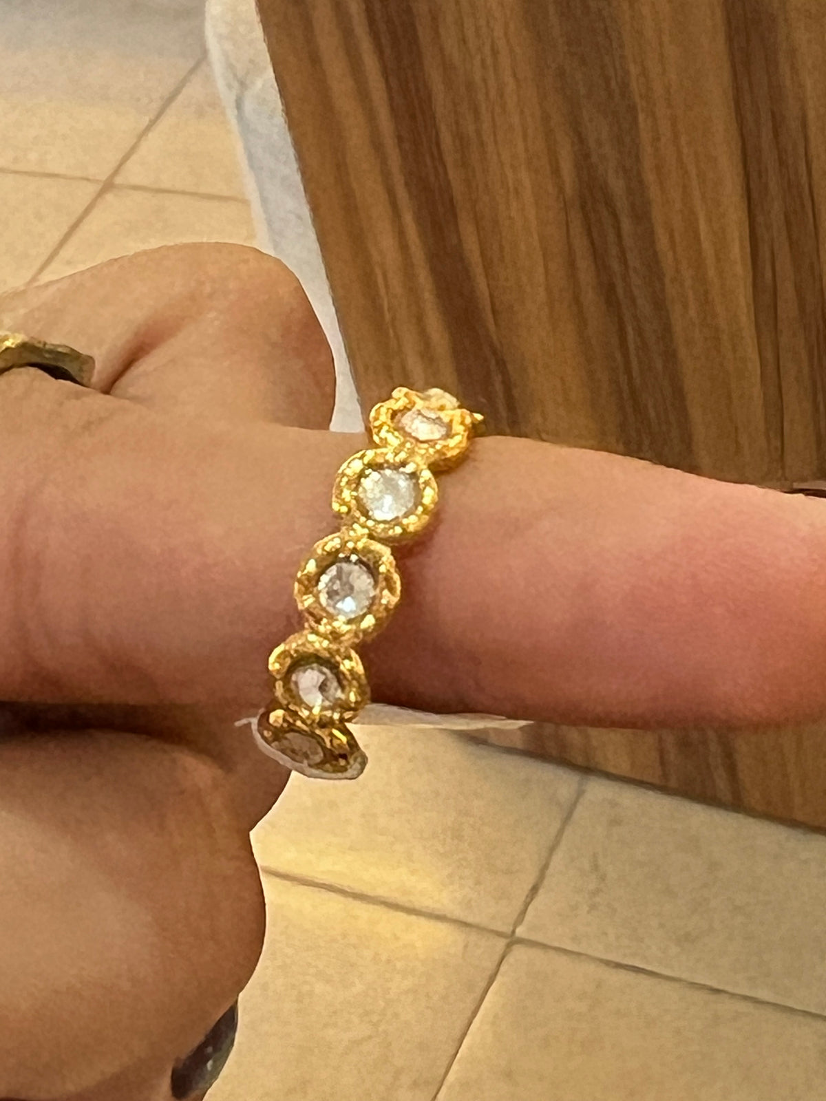 Anillo con brillo