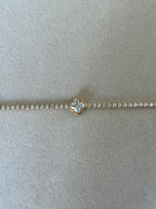Pulsera con flor